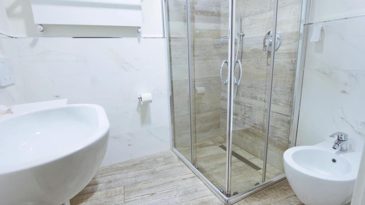 Italianway - Affittacamere Brenna San Fermo della Battaglia Ngoại thất bức ảnh