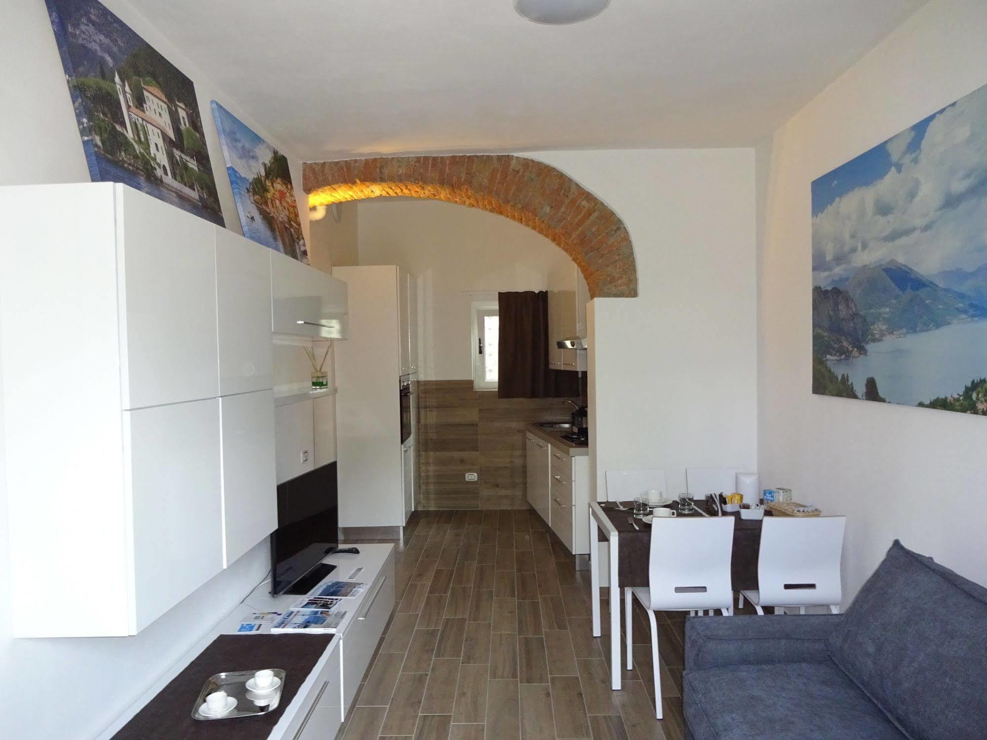 Italianway - Affittacamere Brenna San Fermo della Battaglia Ngoại thất bức ảnh
