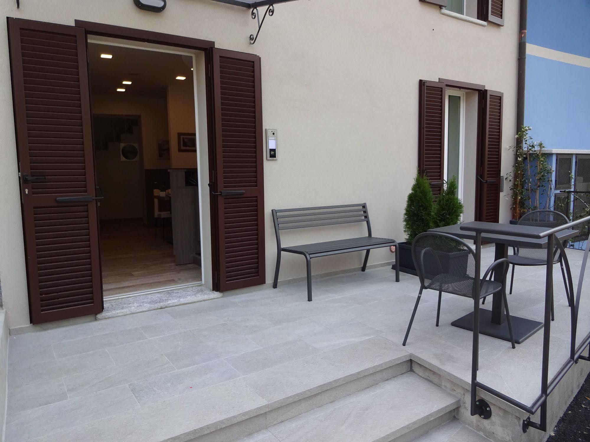 Italianway - Affittacamere Brenna San Fermo della Battaglia Ngoại thất bức ảnh